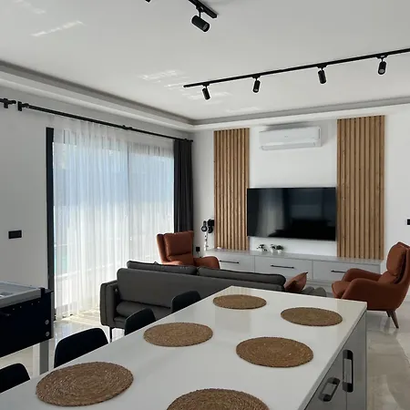 Twin House 호텔 페티예