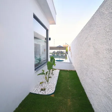Twin House * 페티예